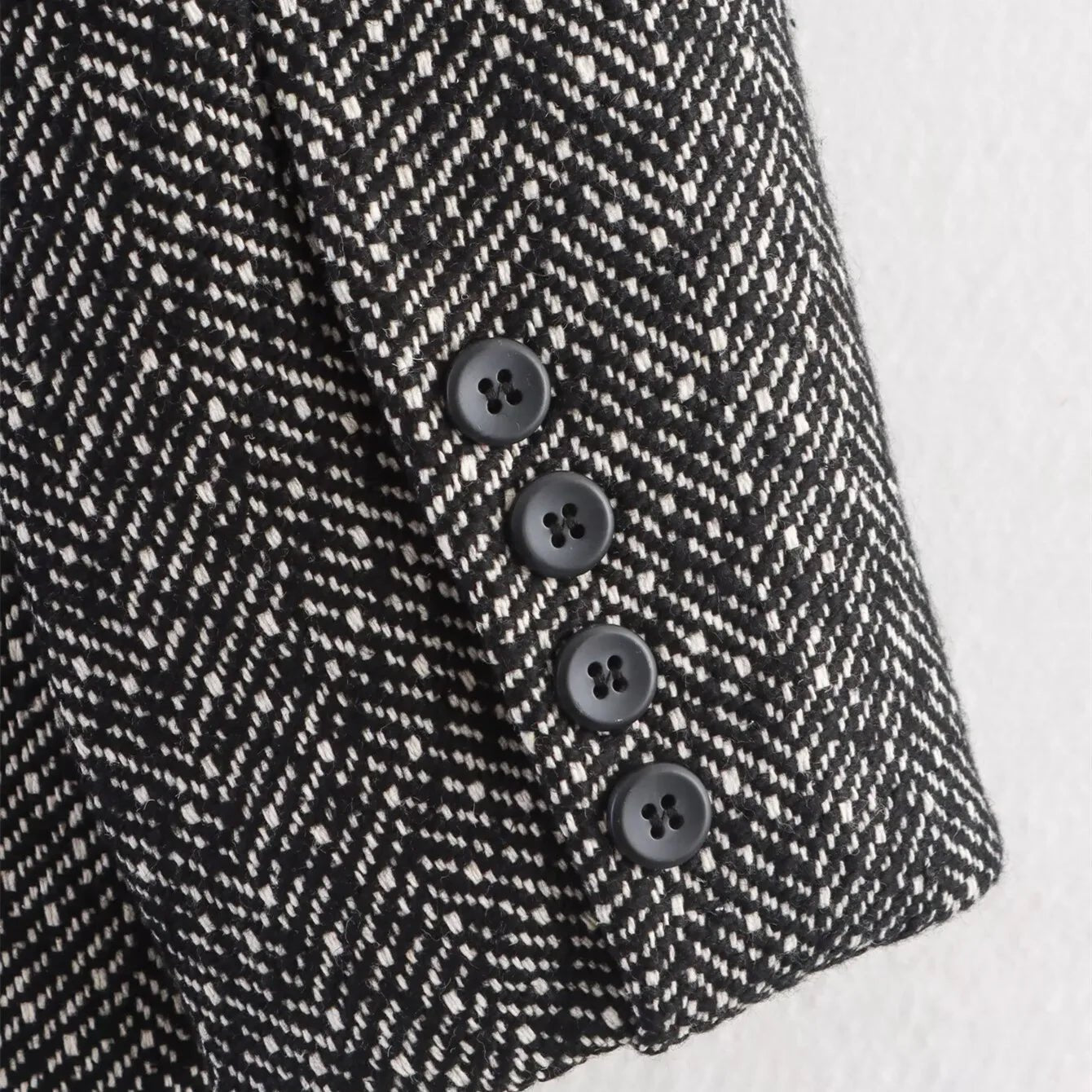 British Style Plaid Coat – Medium - Length Office Chic - LunaKit.LTD