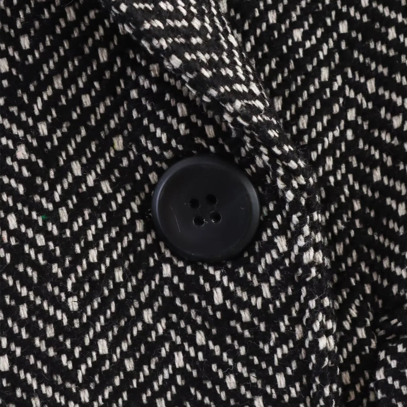 British Style Plaid Coat – Medium - Length Office Chic - LunaKit.LTD