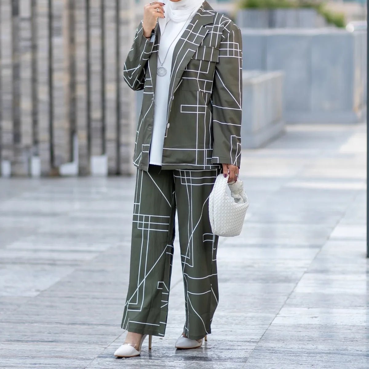 Elegant Striped Suit – Relaxed Blazer & Trousers Chic - LunaKit.LTD