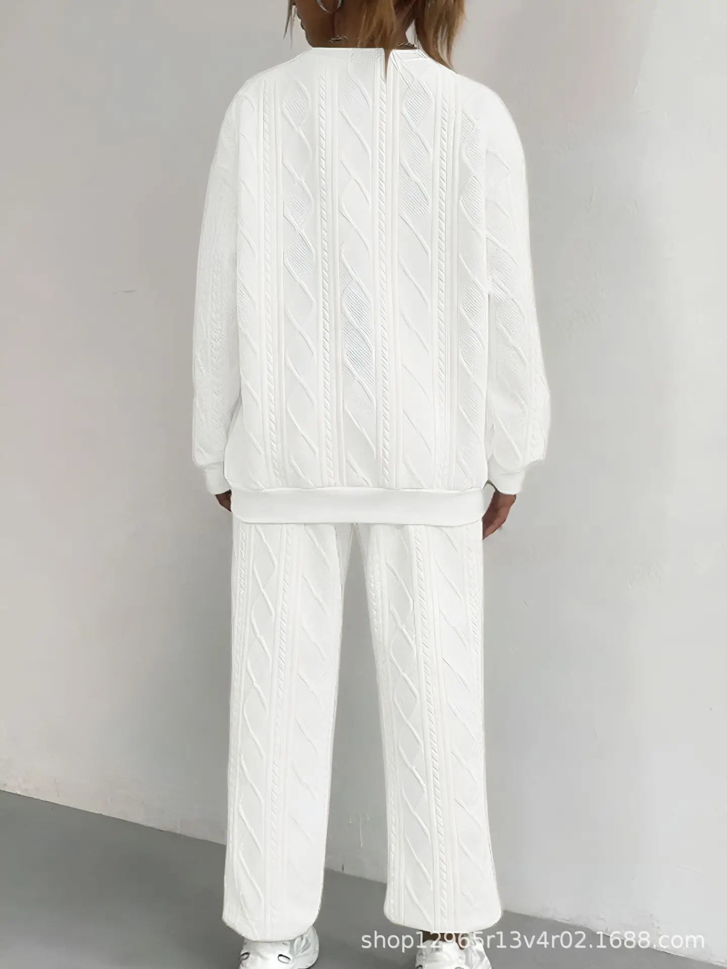 Long - Sleeve Knit Outfit – Comfortable Casual Style - LunaKit.LTD