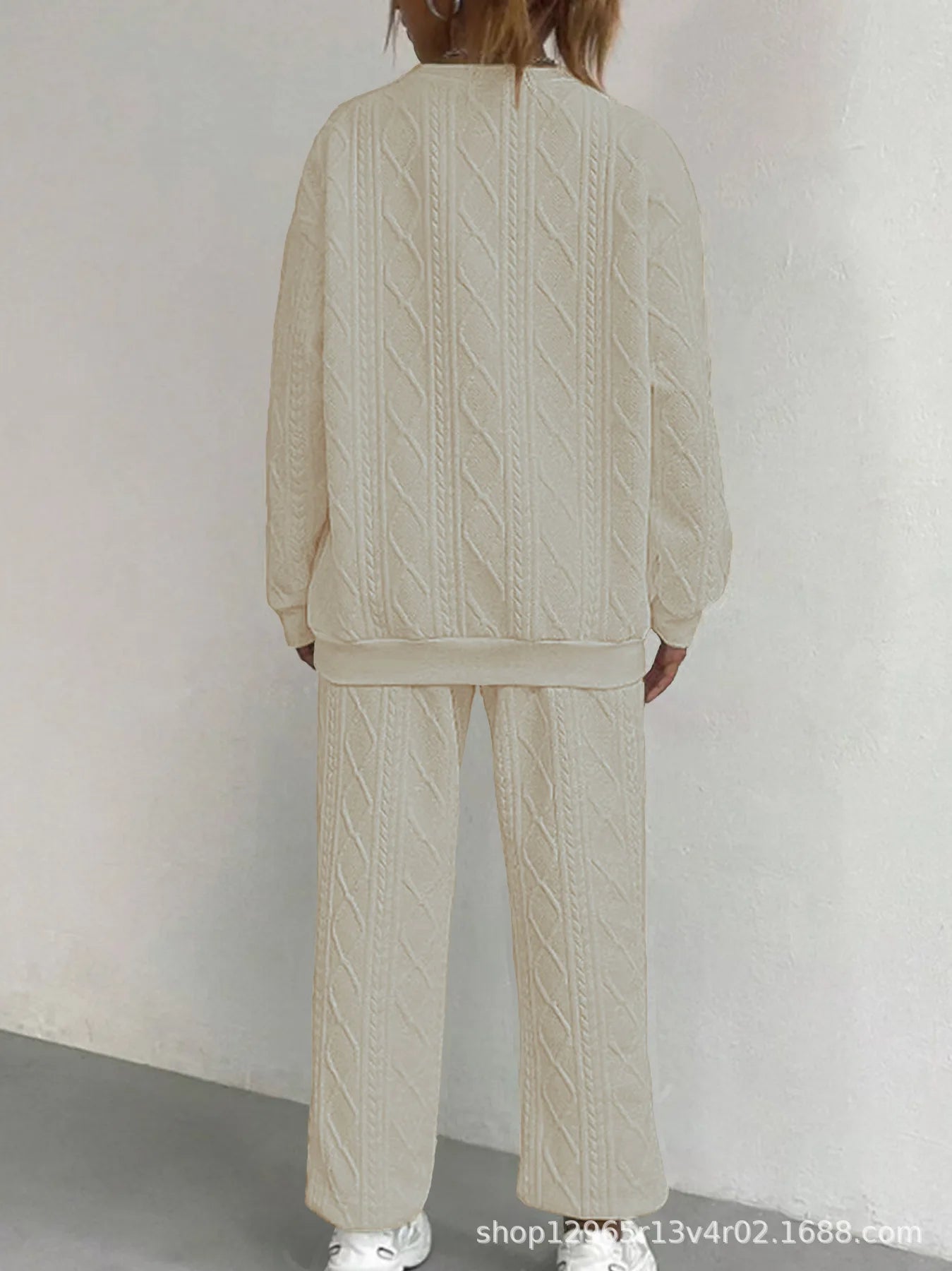 Long - Sleeve Knit Outfit – Comfortable Casual Style - LunaKit.LTD