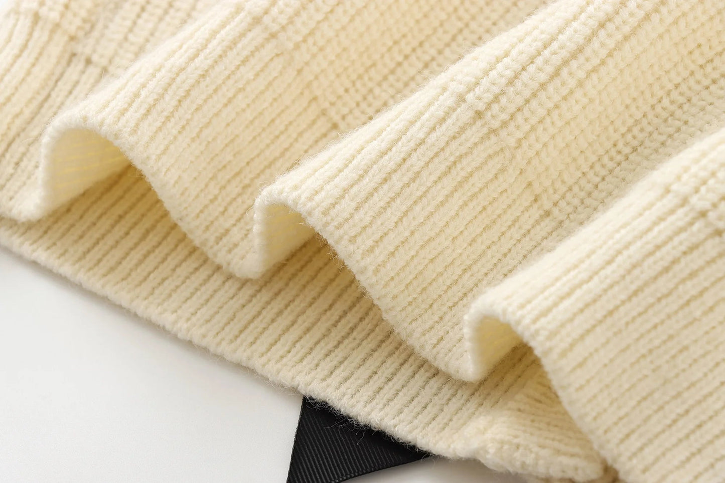 Long - Sleeve Knit Sweater – Feminine Minimal Chic - LunaKit.LTD