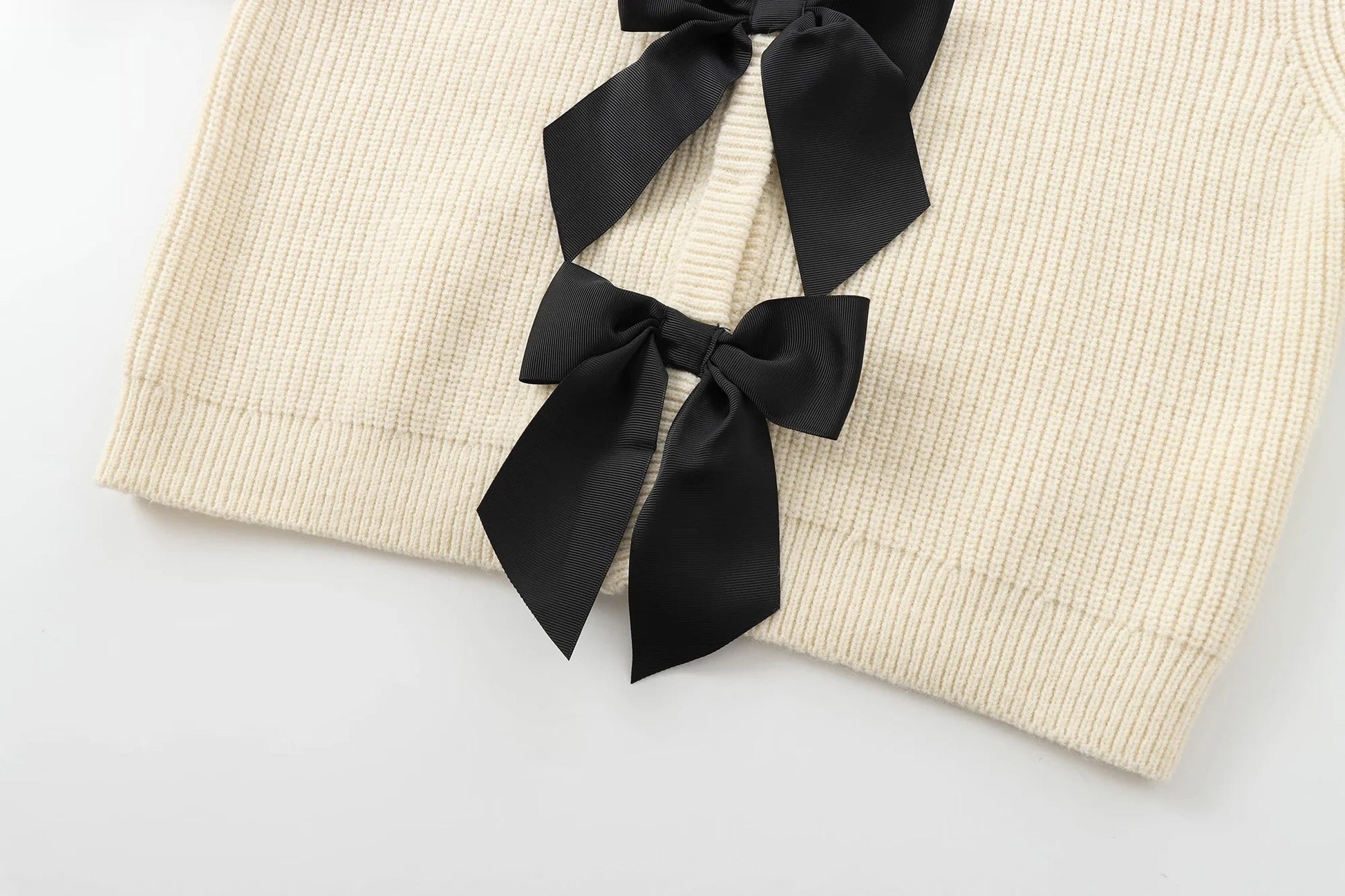 Long - Sleeve Knit Sweater – Feminine Minimal Chic - LunaKit.LTD