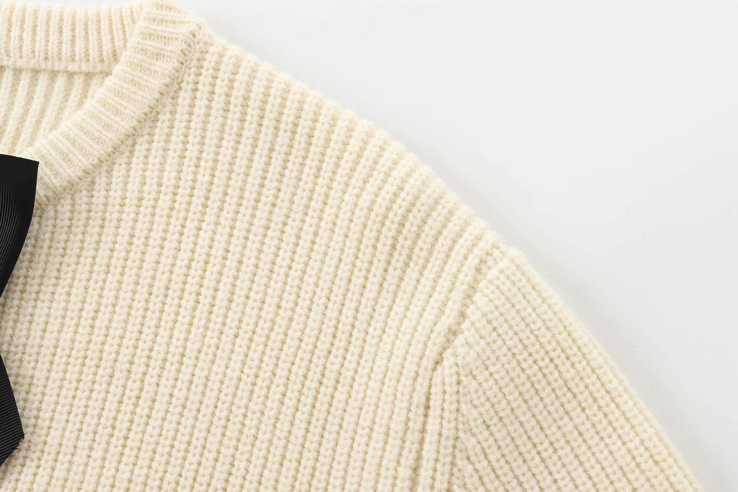 Long - Sleeve Knit Sweater – Feminine Minimal Chic - LunaKit.LTD