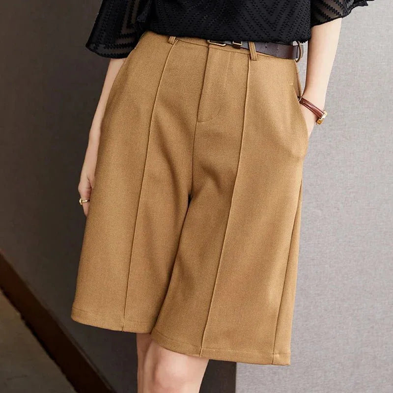 Loose Fit Five - Point Shorts – Elegant Commuter Style - LunaKit.LTD