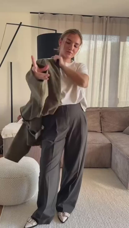 Oversized Suede Jacket – Relaxed Drop-Shoulder Fit